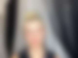 Live cam show with Aleta - Blonde Hair Middle Aged on livesuperchat.net