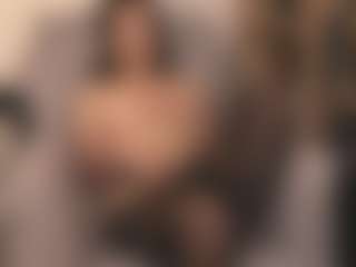 Mia's Live Sex Cam Show