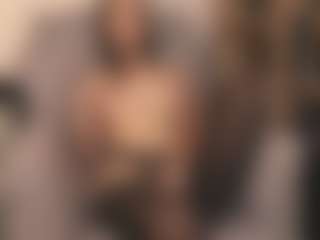 Mia's Live Sex Cam Show