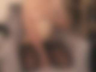 Mia's Live Sex Cam Show