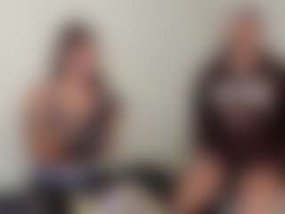 Cloe-and-Taylor's Live Sex Cam Show