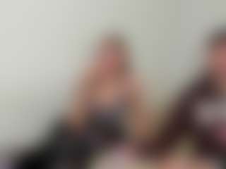 Cloe-and-Taylor's Live Sex Cam Show