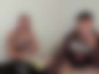 Cloe-and-Taylor's Live Sex Cam Show