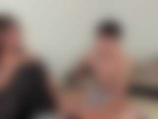 Cloe-and-Taylor's Live Sex Cam Show