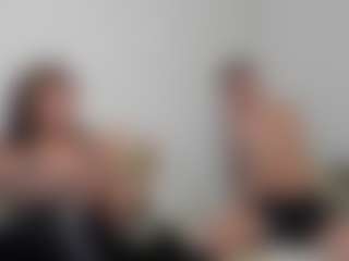 Cloe-and-Taylor's Live Sex Cam Show