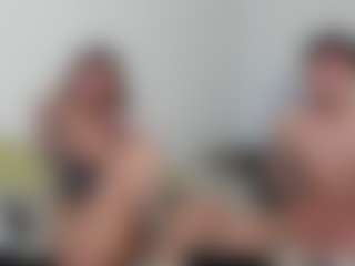 Cloe-and-Taylor's Live Sex Cam Show