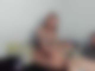 Cloe-and-Taylor's Live Sex Cam Show