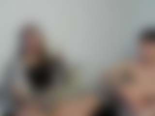 Cloe-and-Taylor's Live Sex Cam Show