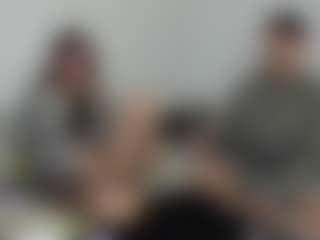 Cloe-and-Taylor's Live Sex Cam Show