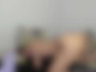 Cloe-and-Taylor's Live Sex Cam Show