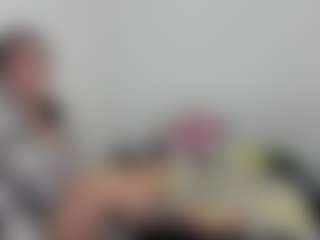 Cloe-and-Taylor's Live Sex Cam Show