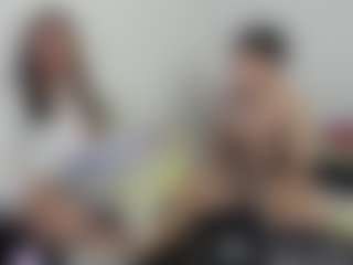 Cloe-and-Taylor's Live Sex Cam Show