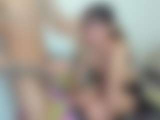 Cloe-and-Taylor's Live Sex Cam Show