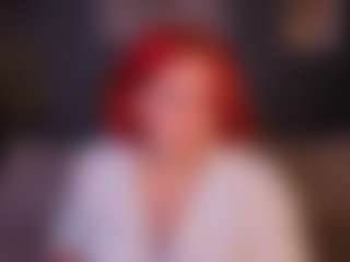 Live cam show with Emma-Davisey - Camel Toe on AdultVida.com