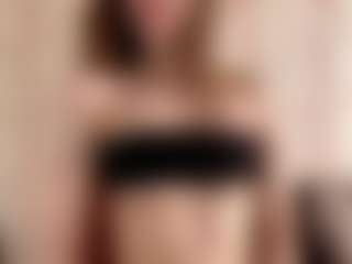 Live cam show with GeorgineKitts - Thick on Fit Hotties