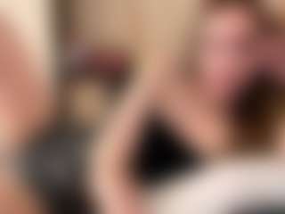 Live cam show with GeorgineKitts - Eating Pussy on Camsoda.co