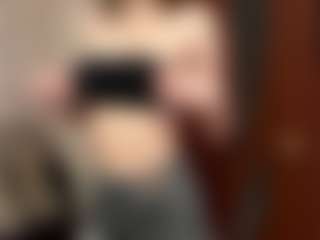 Live cam show with GeorgineKitts - Blue Eyes on googirlz