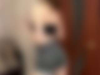 Live cam show with GeorgineKitts - Blue Eyes on SquirtSoMuch