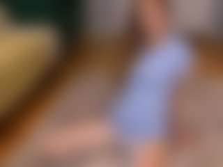 Live cam show with IsabellaVellars - Skinny on CamSextacy