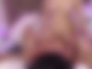 JulietteMoretti's Live Sex Cam Show