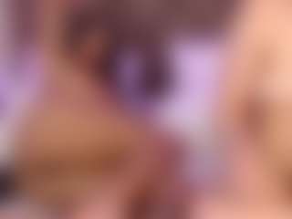 Live cam show with JulietteMoretti - Cum on SpankPalCams