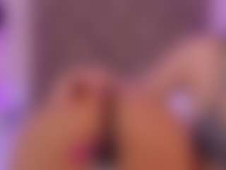 JulietteMoretti's Live Sex Cam Show