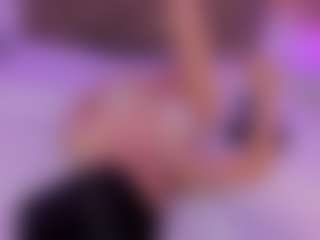 Live cam show with JulietteMoretti - Fetish on 1on1-livenow