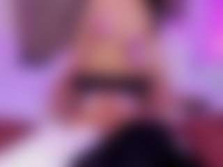 Live cam show with JulietteMoretti - Lingerie on Dare Cams