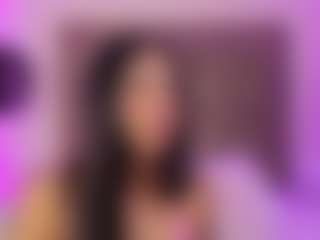 Live cam show with JulietteMoretti - Brown Eyes on Camsoda
