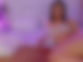 JulietteMoretti's Live Sex Cam Show