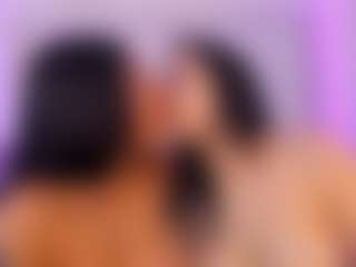 Live cam show with JulietteMoretti - Natural on CamClone
