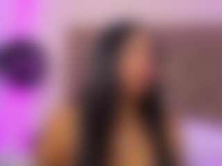 Live cam show with JulietteMoretti - Body Massage on CamwithHer