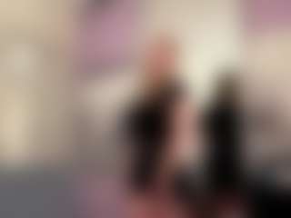 KrystaDirk's Live Sex Cam Show