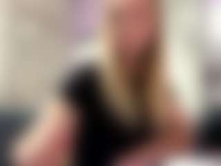KrystaDirk's Live Sex Cam Show