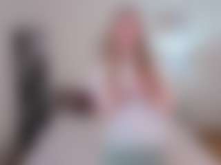 LinnRoarty's Live Sex Cam Show