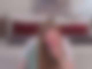 LinnRoarty's Live Sex Cam Show
