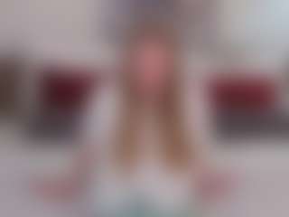 LinnRoarty's Live Sex Cam Show