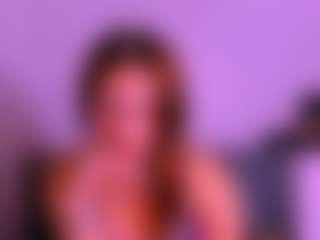 Live cam show with MabelTempting - Smoking on Camiplay Live