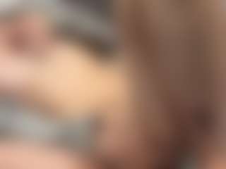 Live cam show with MarioAllocco - Bedroom on AdultVida.com