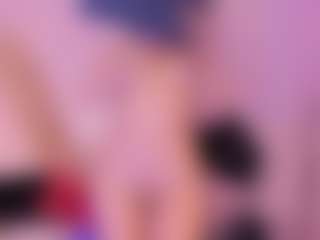 MiiaDiaz's Live Sex Cam Show