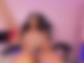 MiiaDiaz's Live Sex Cam Show