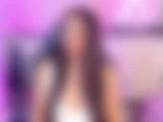 MiiaDiaz's Live Sex Cam Show