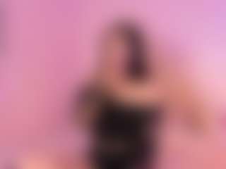 MiiaDiaz's Live Sex Cam Show