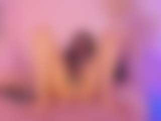 MiiaDiaz's Live Sex Cam Show