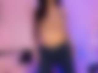 MiiaDiaz's Live Sex Cam Show