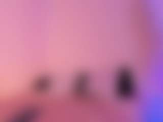 MiiaDiaz's Live Sex Cam Show
