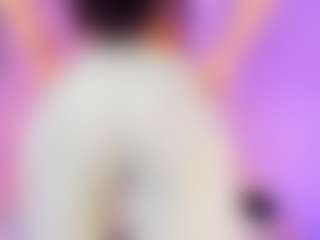 Live cam show with MiiaDiaz - Nipple Piercings on xxxlivecams.org