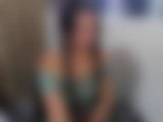 MiiaDiaz's Live Sex Cam Show