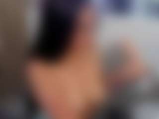 MiiaDiaz's Live Sex Cam Show