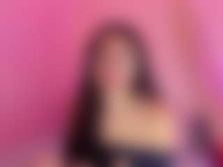 Live cam show with MiiaDiaz - Skinny on Camsoda